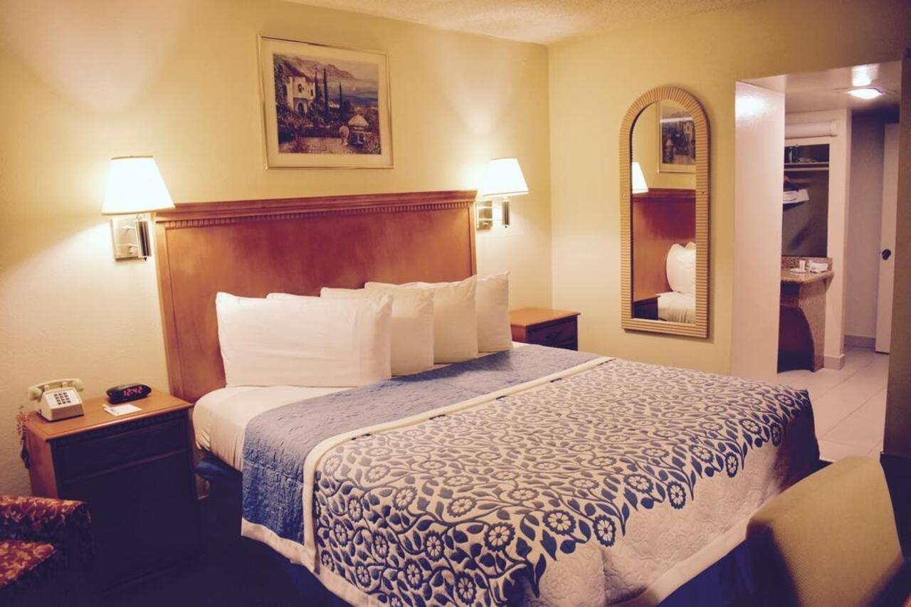 Days Inn By Wyndham Anaheim Near The Park Luaran gambar