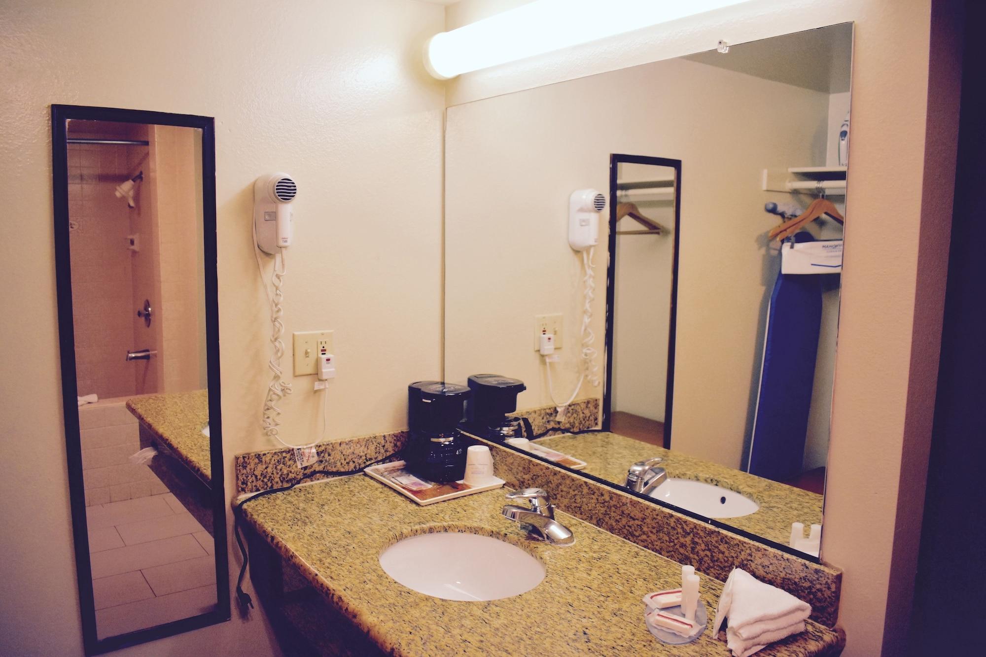 Days Inn By Wyndham Anaheim Near The Park Luaran gambar