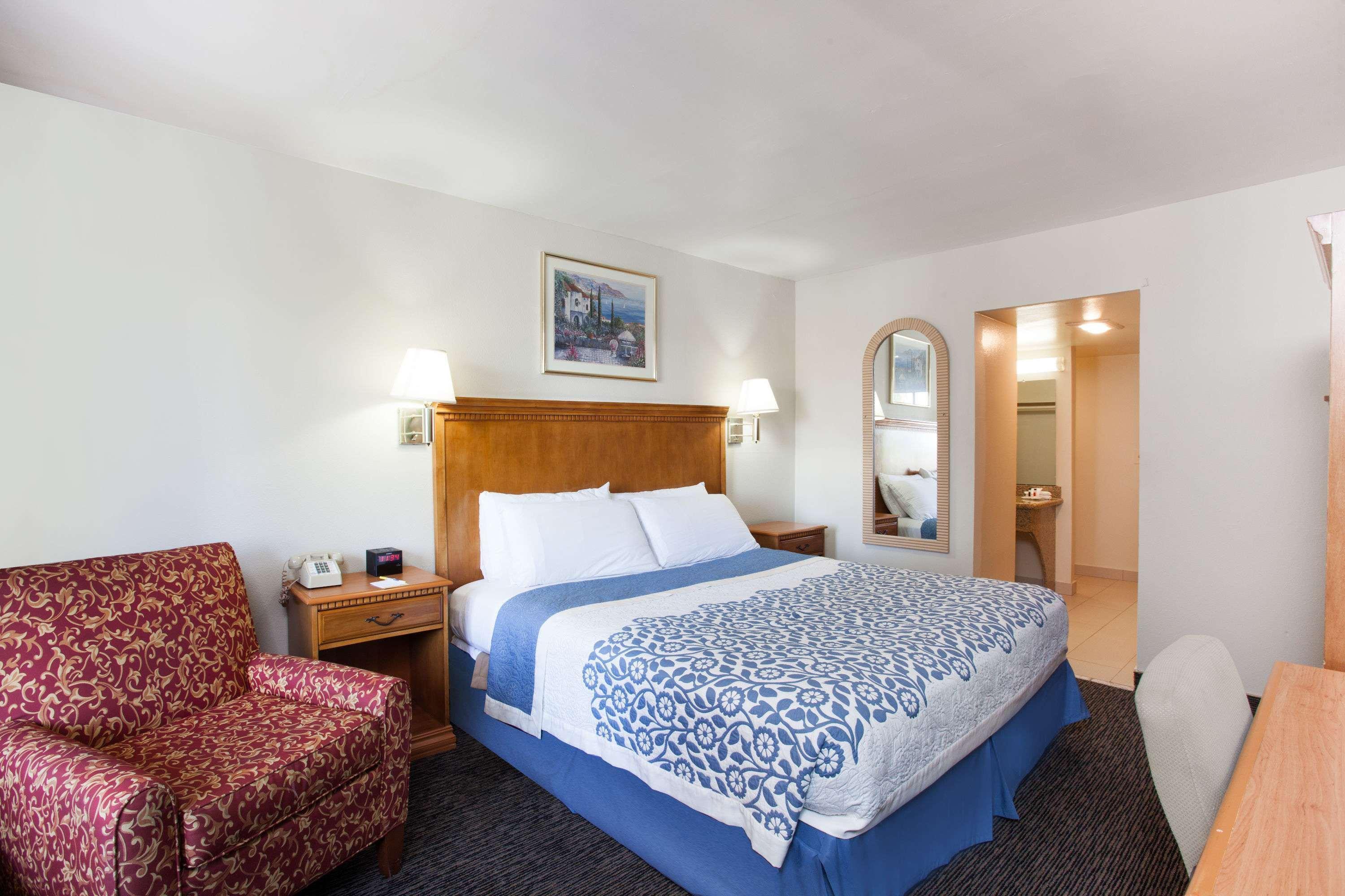 Days Inn By Wyndham Anaheim Near The Park Luaran gambar