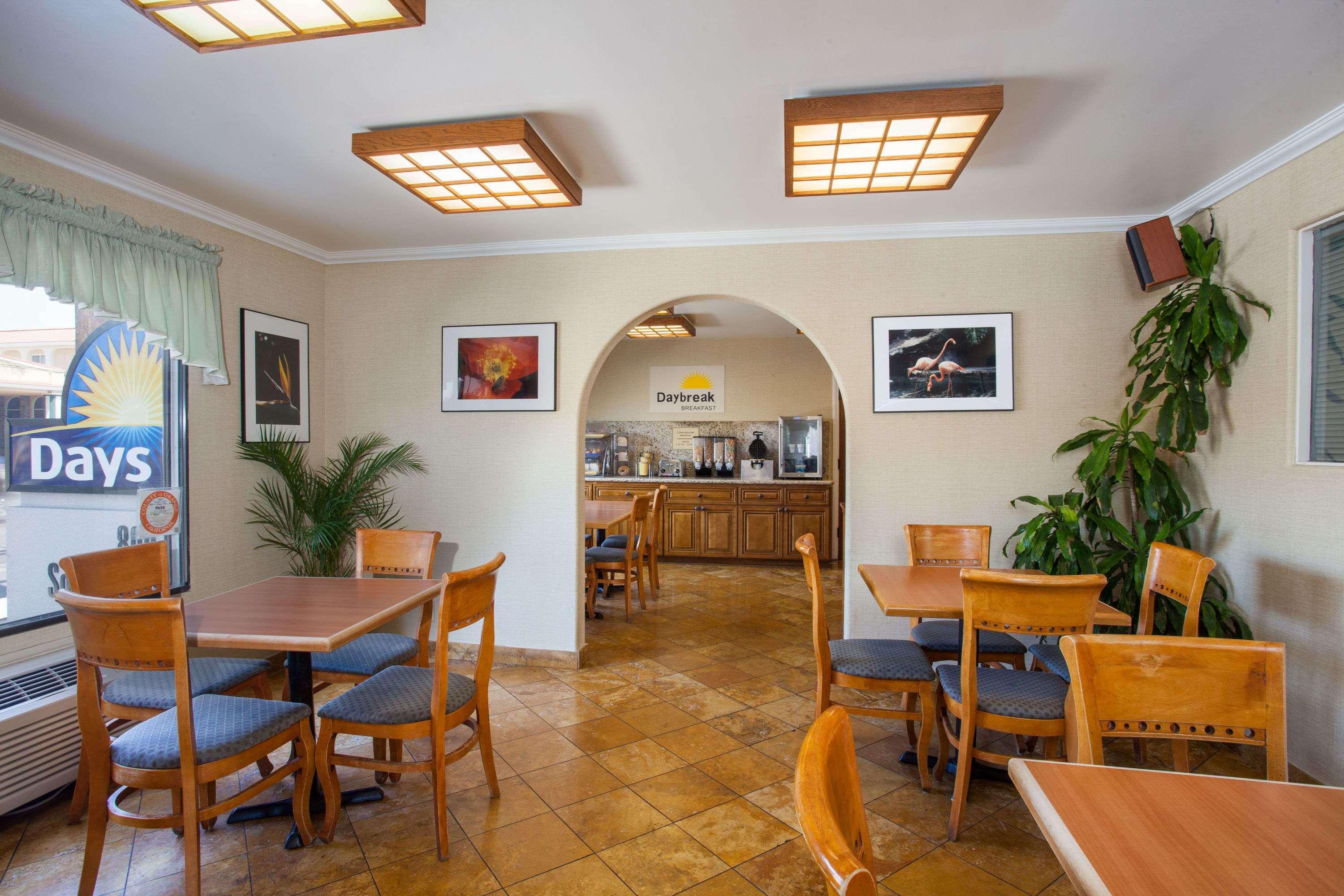 Days Inn By Wyndham Anaheim Near The Park Luaran gambar