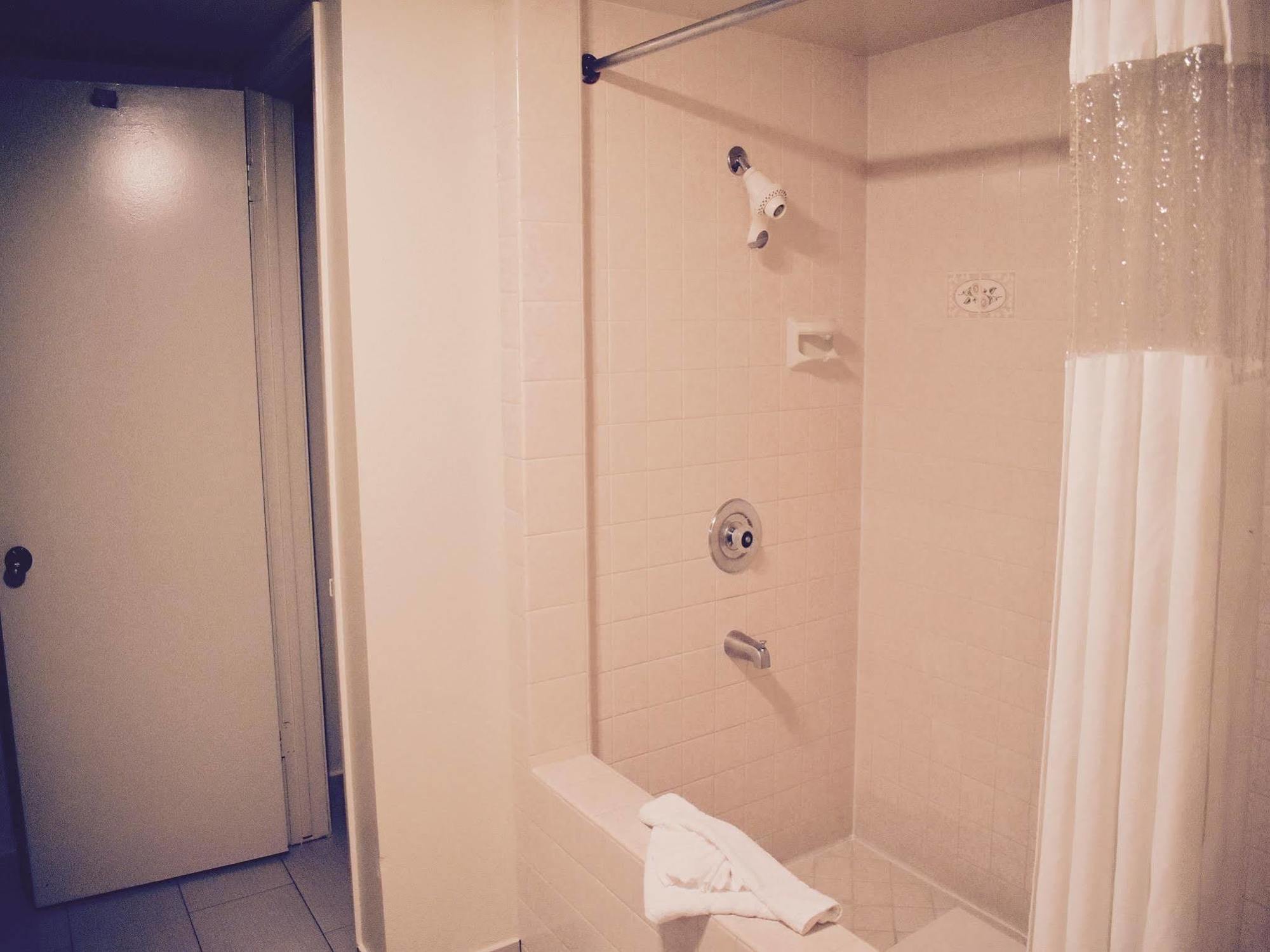 Days Inn By Wyndham Anaheim Near The Park Luaran gambar