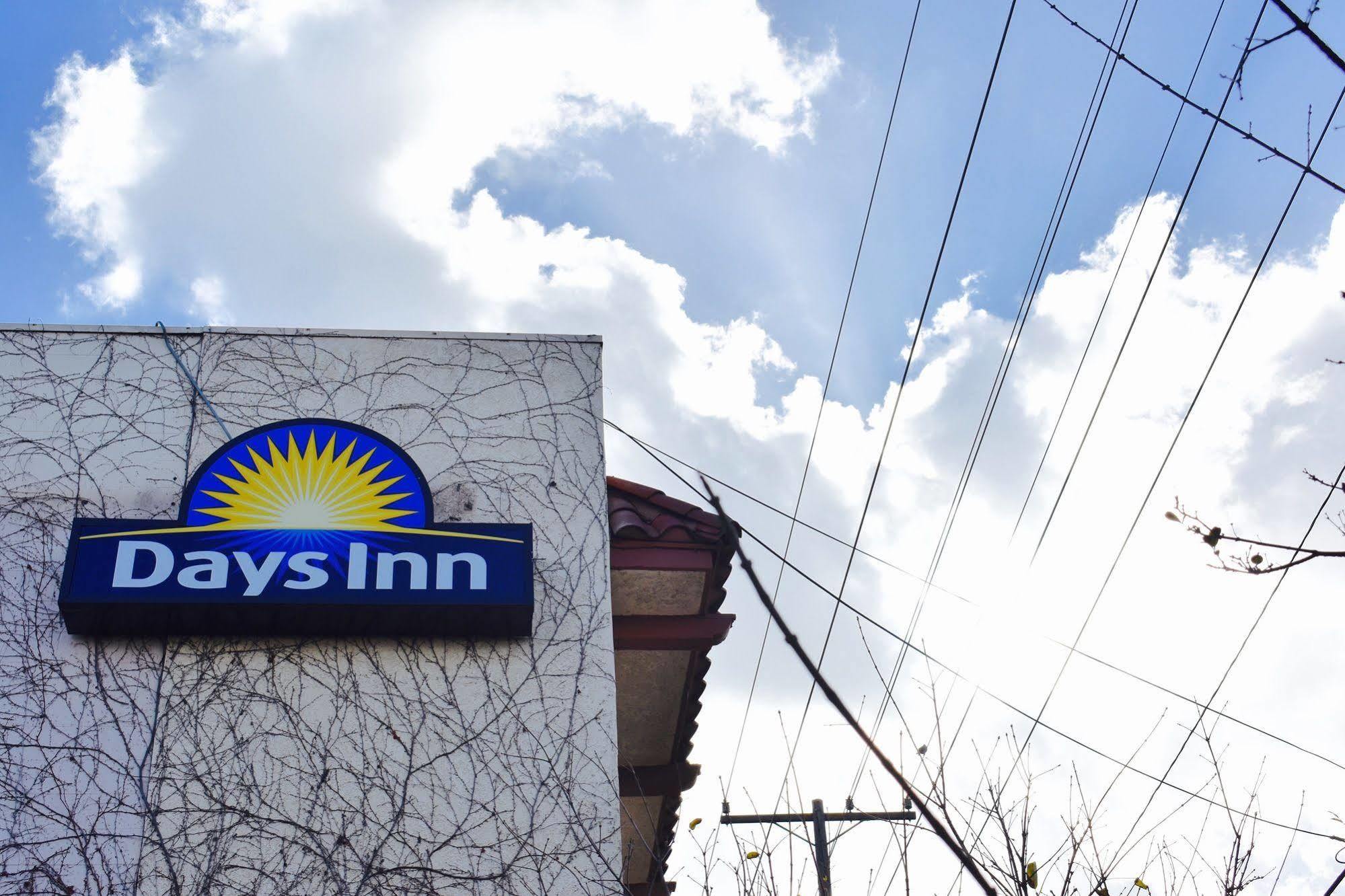 Days Inn By Wyndham Anaheim Near The Park Luaran gambar